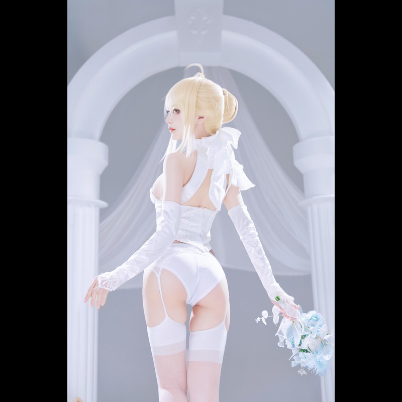 图片[2]-Shika小鹿鹿 Saber花嫁 - 图鉴COS-图鉴COS